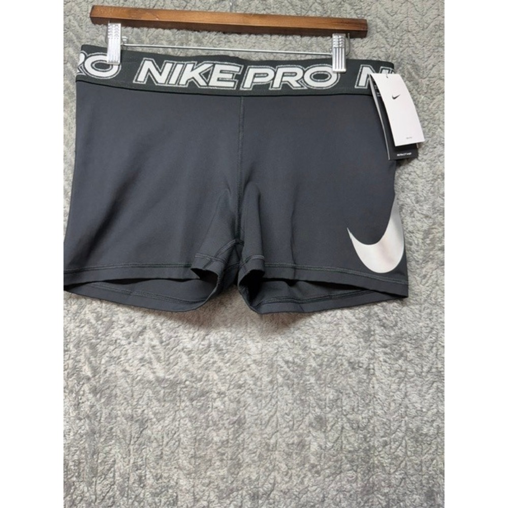Nike Pro Dri-FIT Womens 3 Inch Mid Rise Training Shorts Black Silver Large NEW